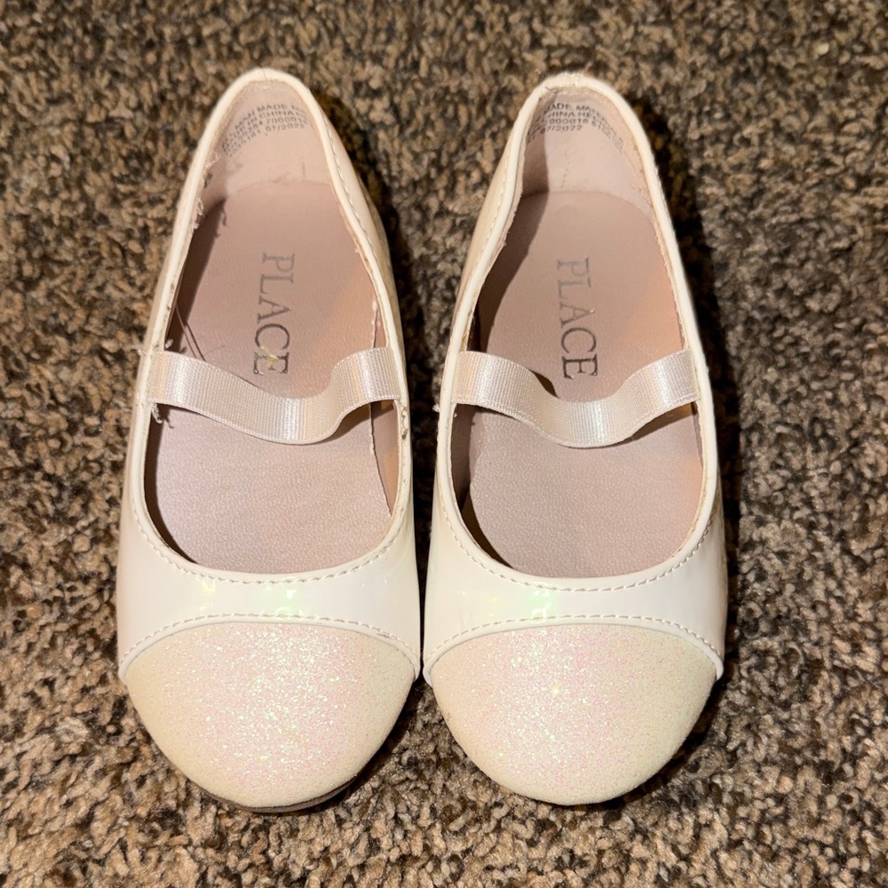 The Children's Place Pale white Glitter Mary Jane Flats